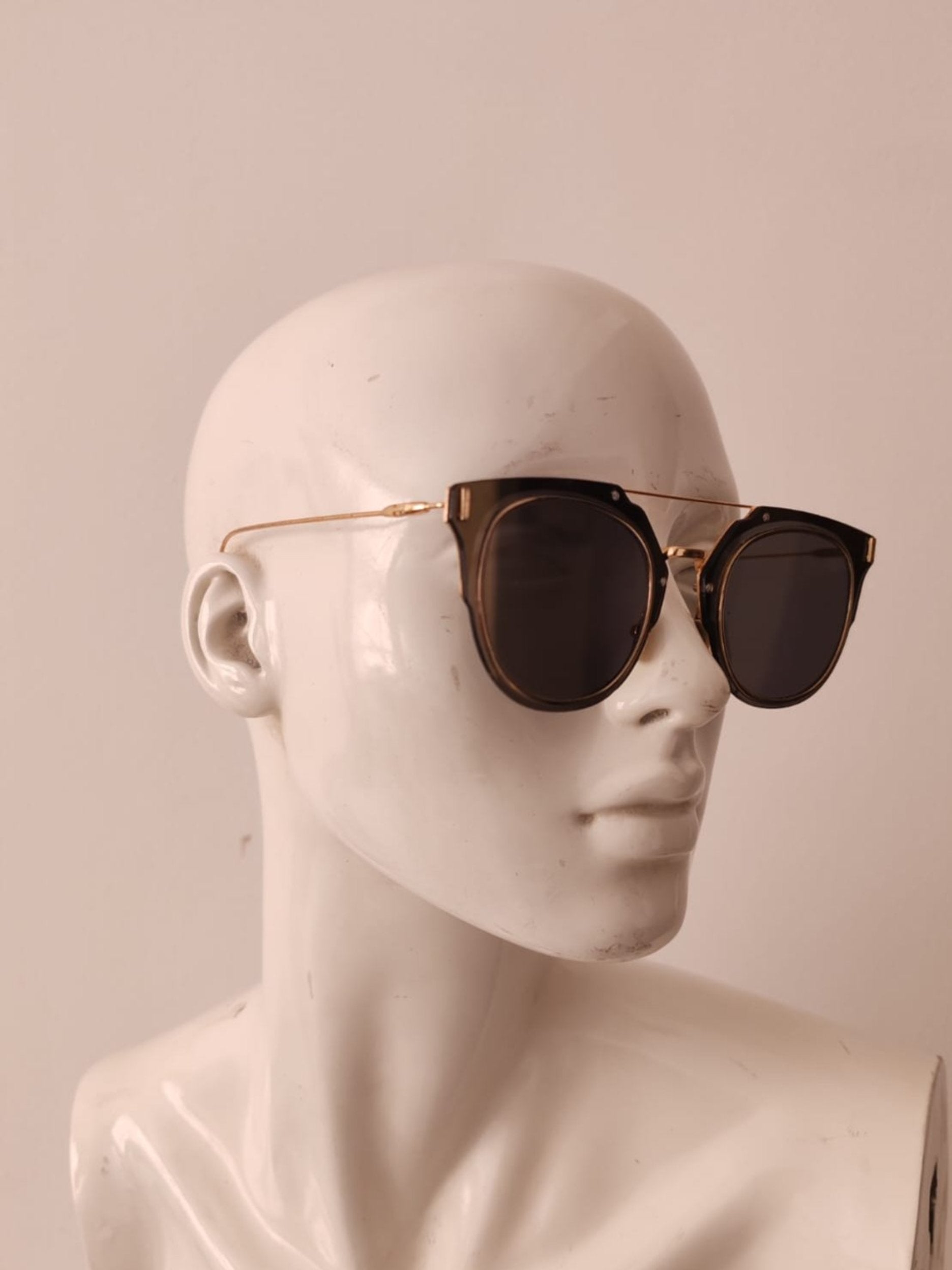 Gold Round Frame Tinted Sunglasses