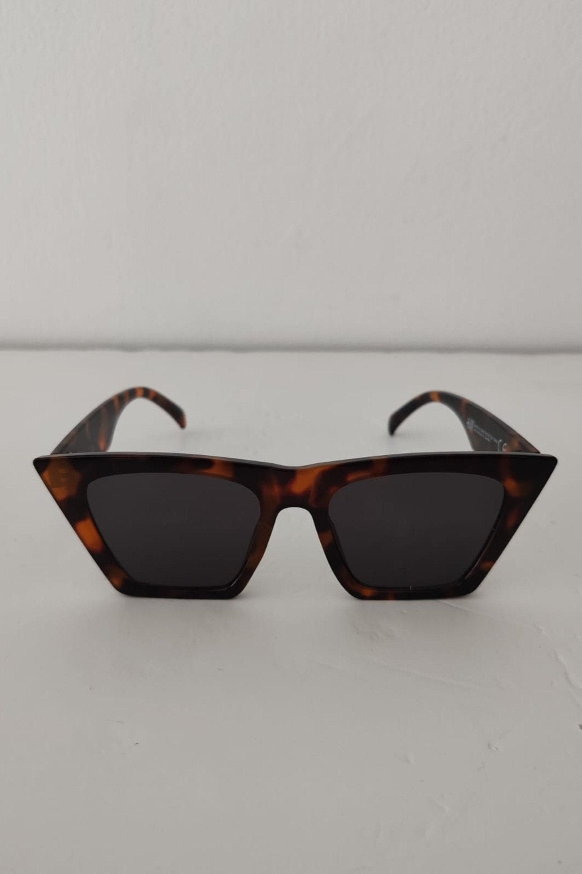 Oversized Cat Eye Tortoise Shell with Tinted Sunglasses