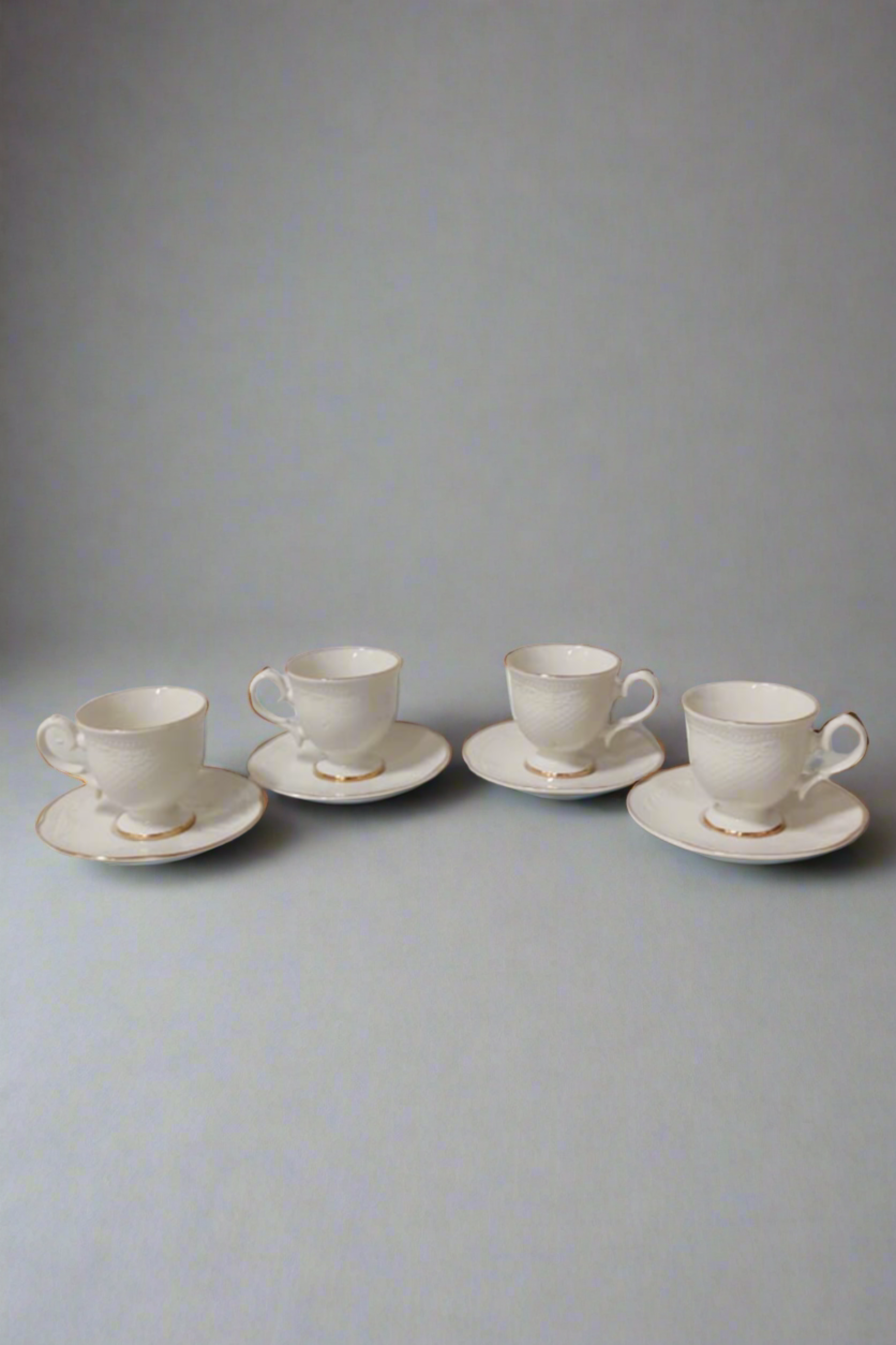 Ceramic Tea Cup Set B (4pcs with saucer)