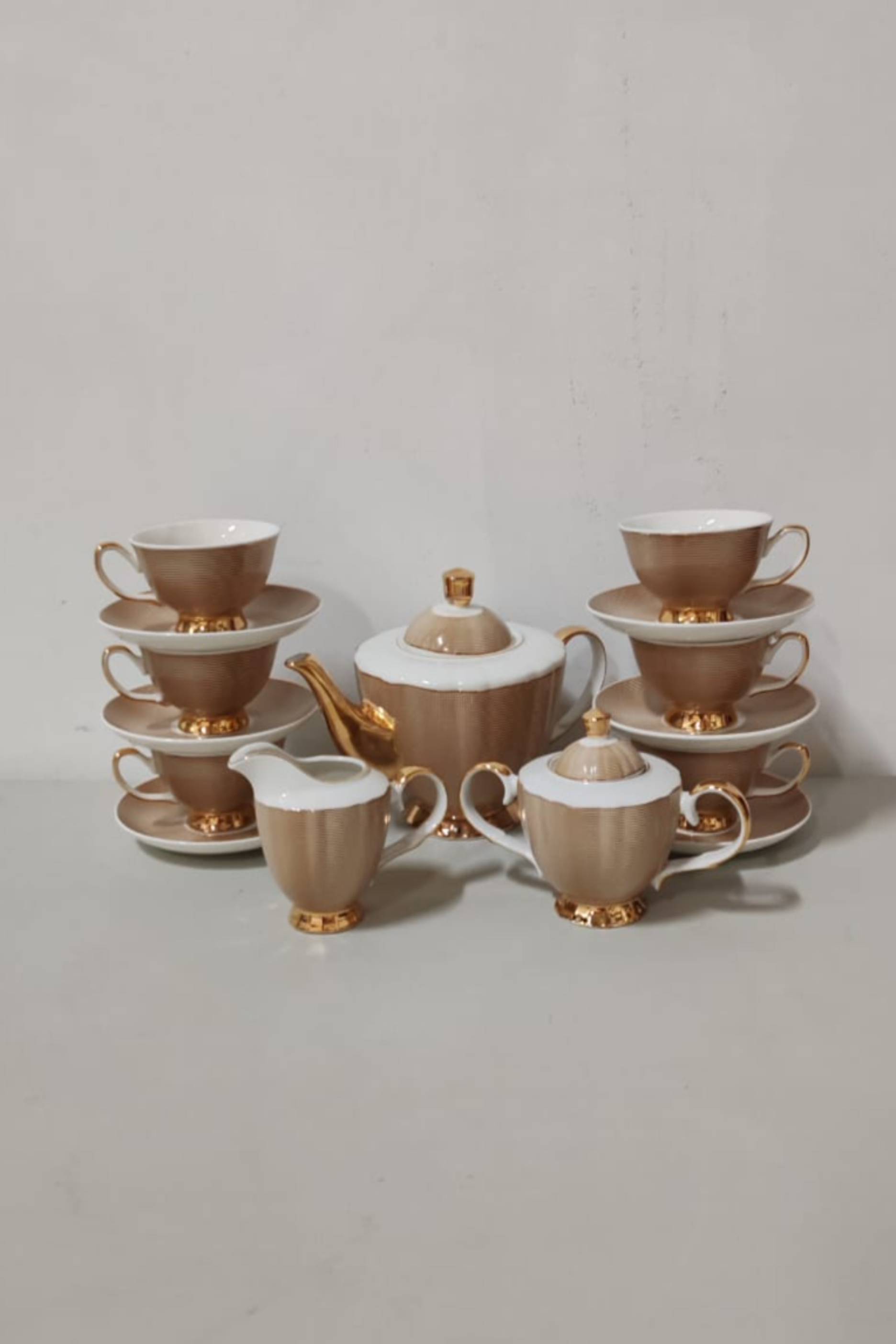 Ceramic and Gold Design Tea Set