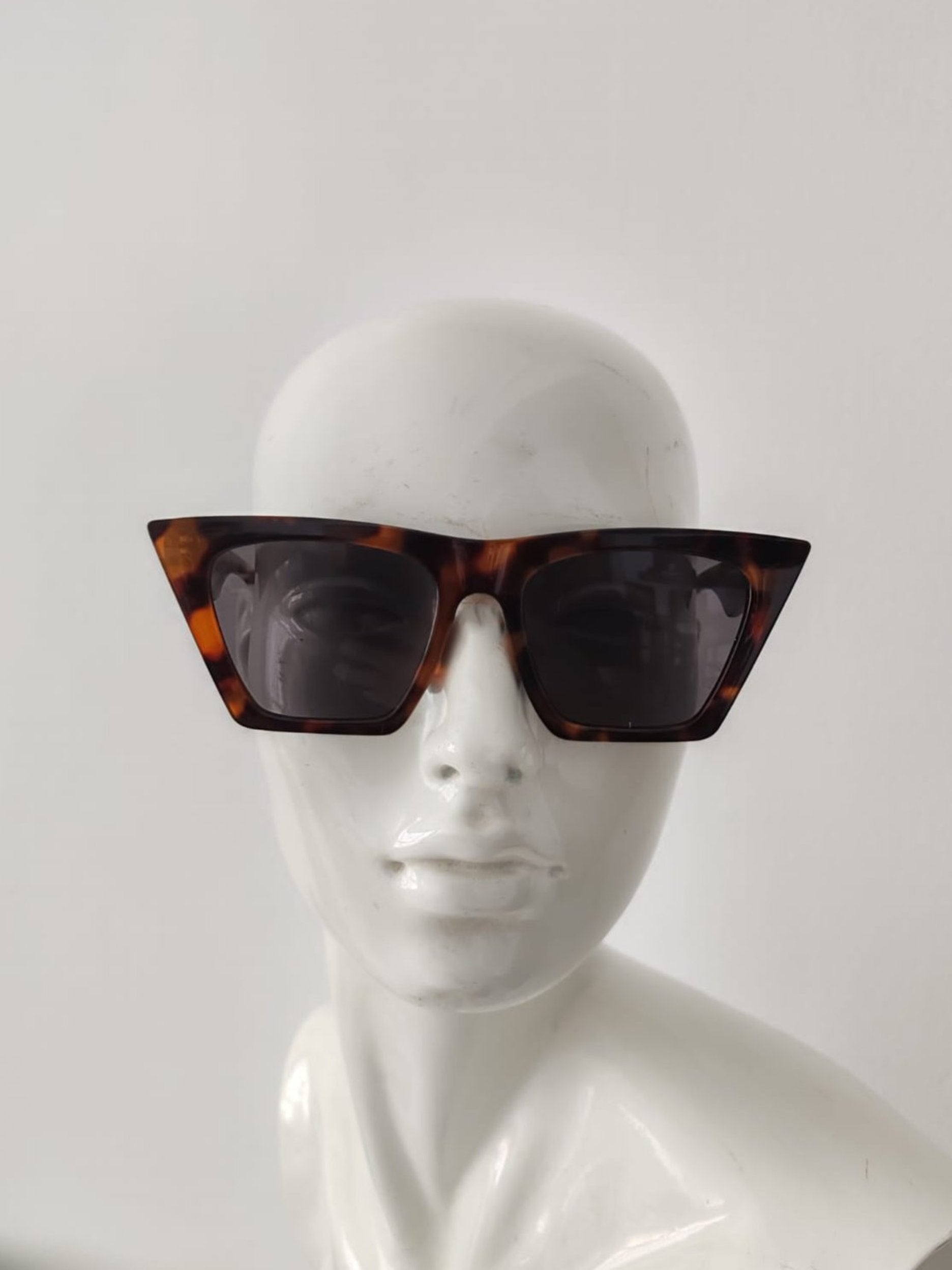 Oversized Cat Eye Tortoise Shell with Tinted Sunglasses