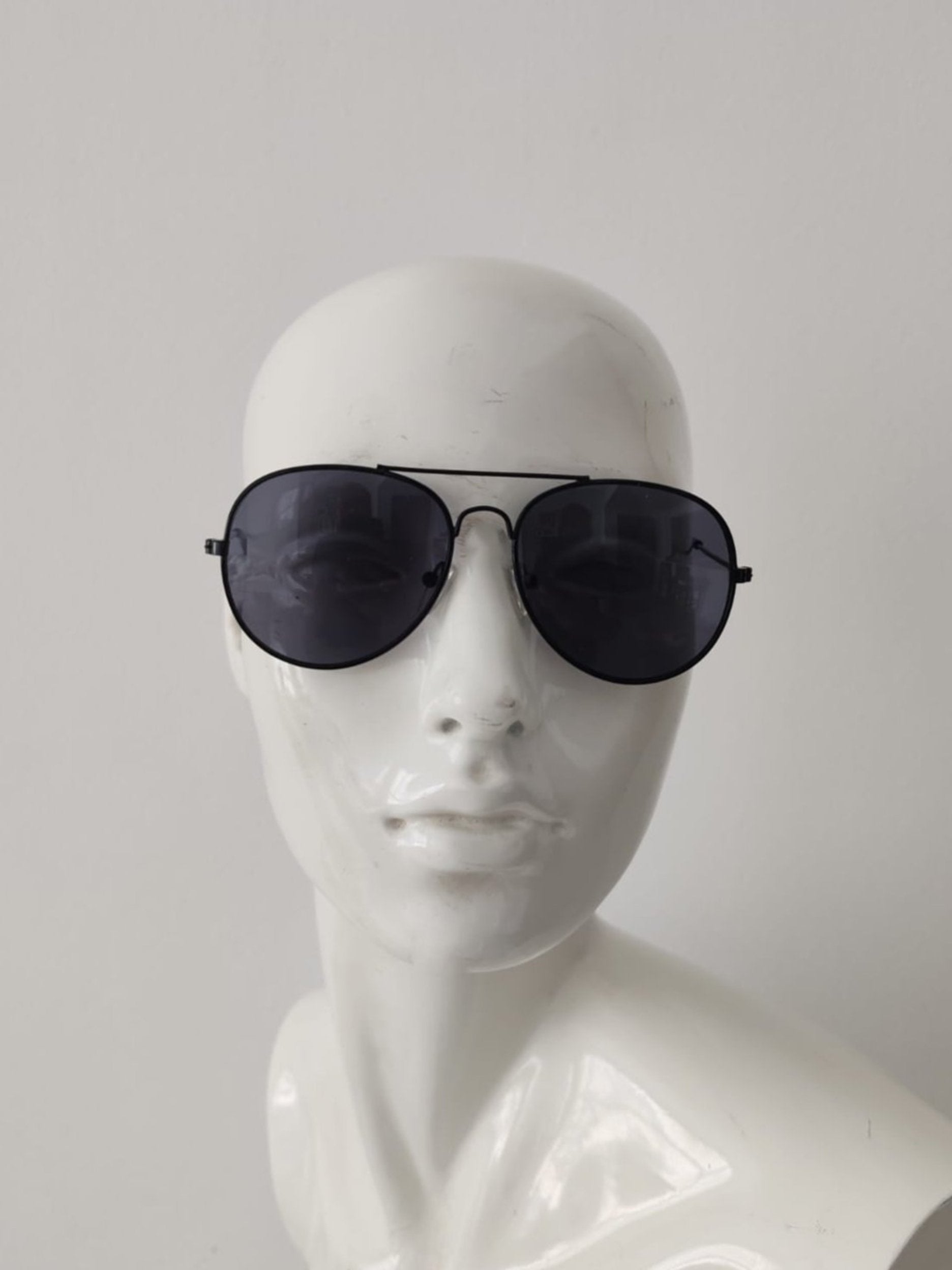 Black Aviator Style Sunglasses