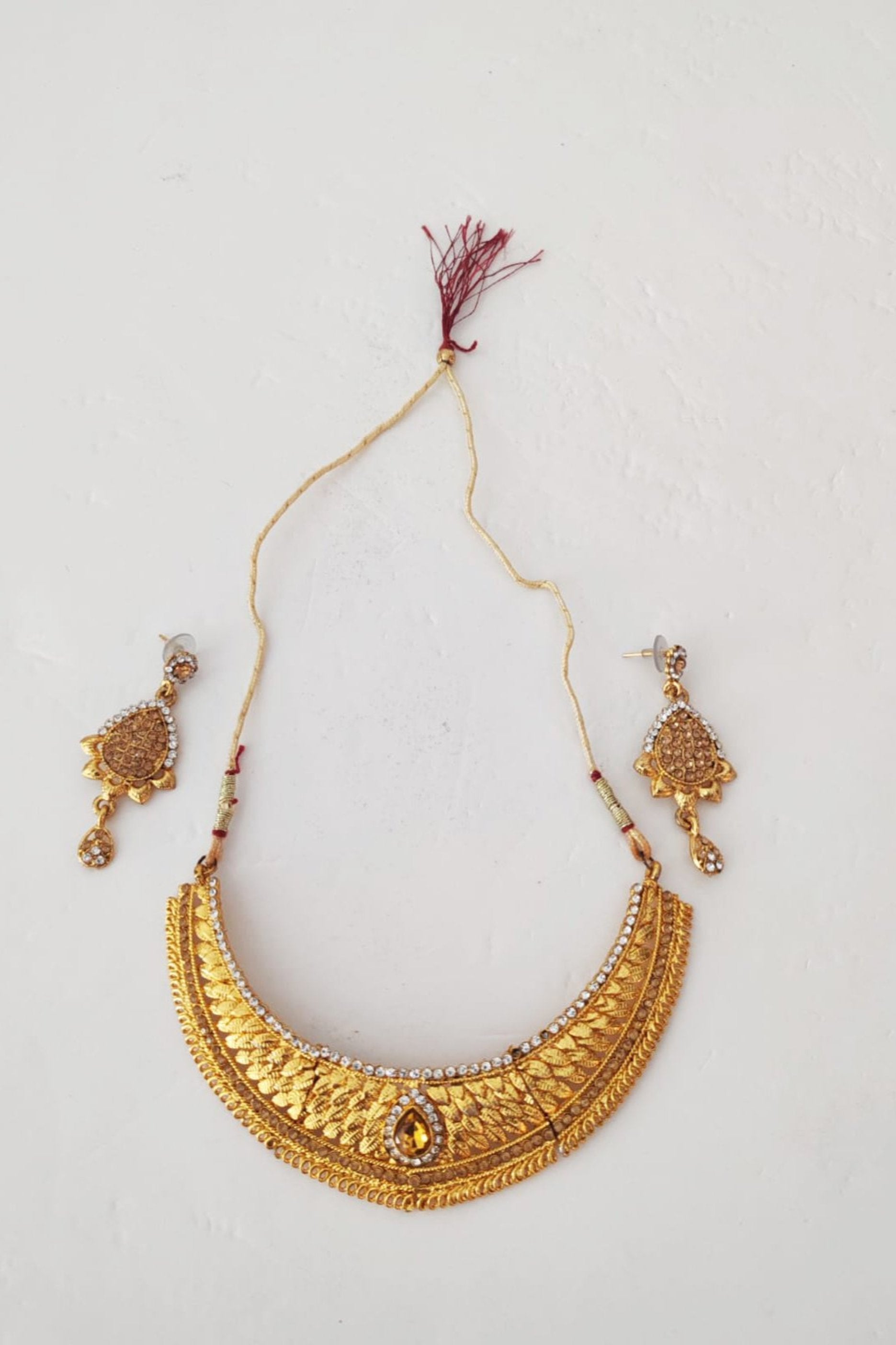 Matte Finished Gold-Plated Necklace Set