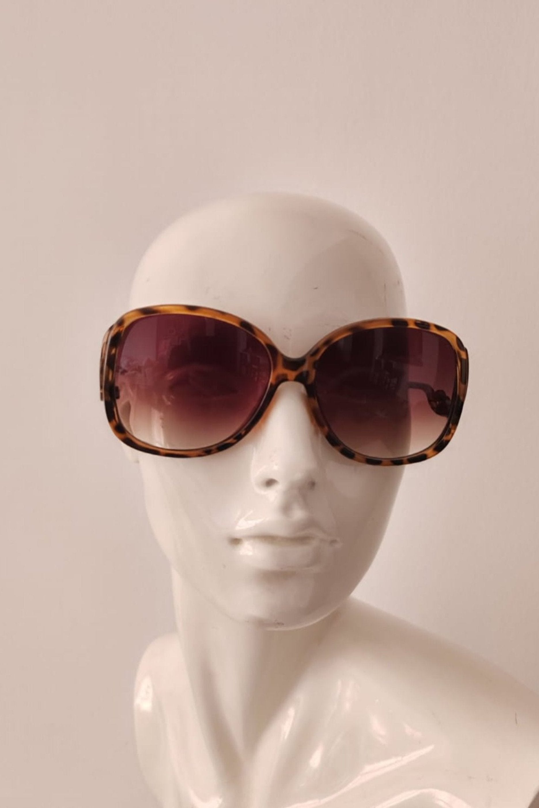 Tortoise Shell with Brown Tinted Sunglasses