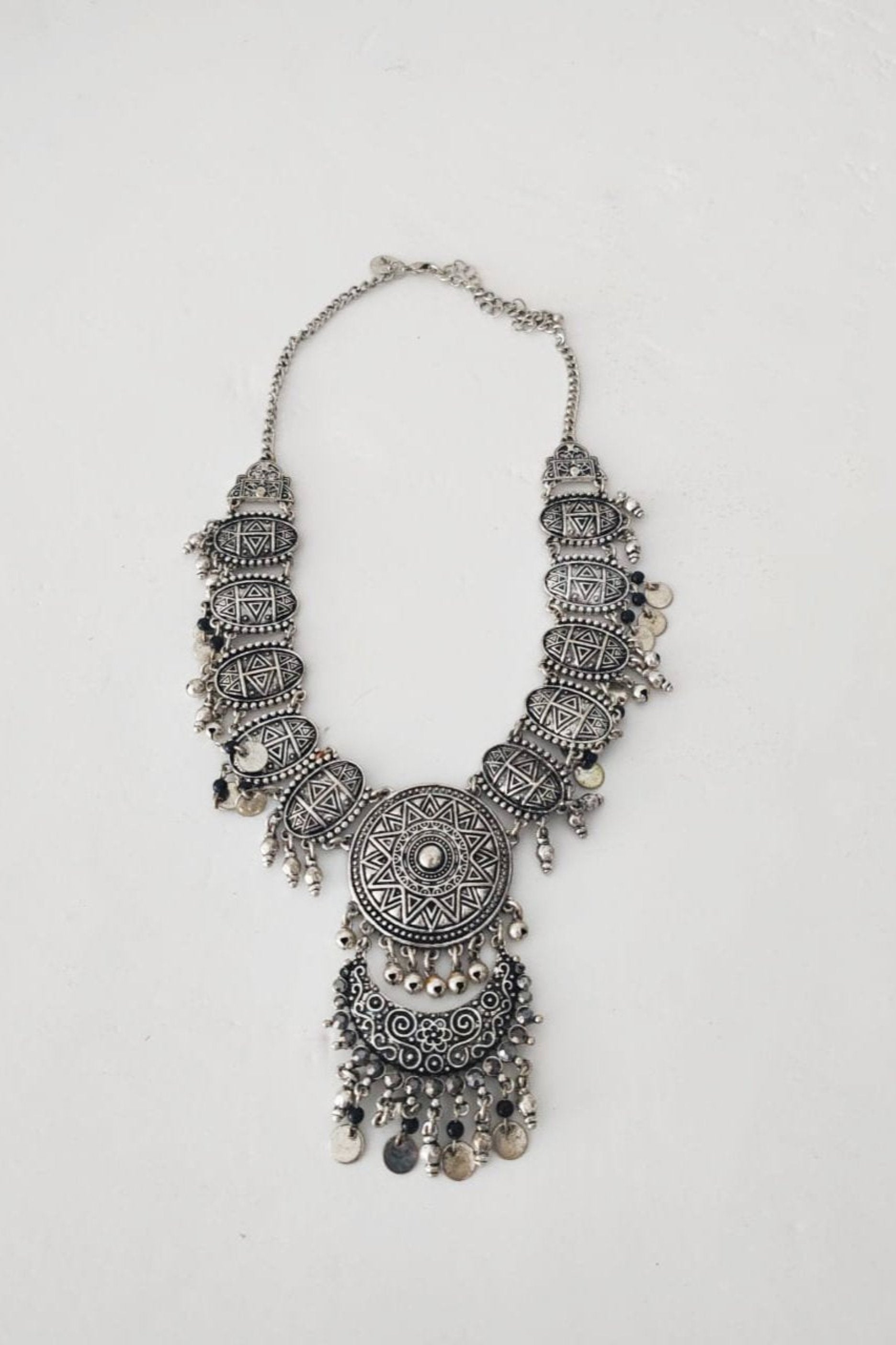 Silvery Antique Design Necklace