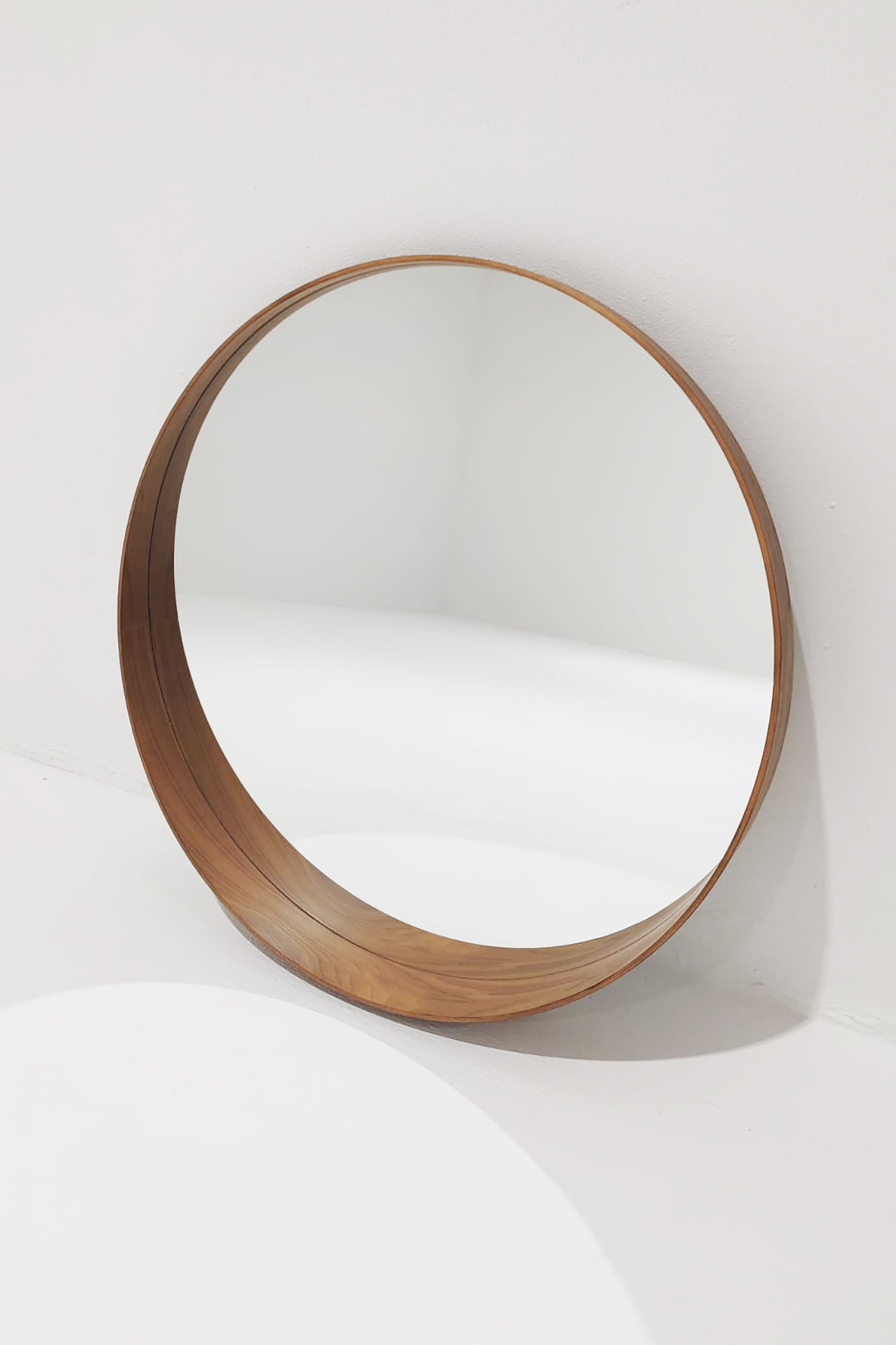 Wooden Round Bathroom Mirror