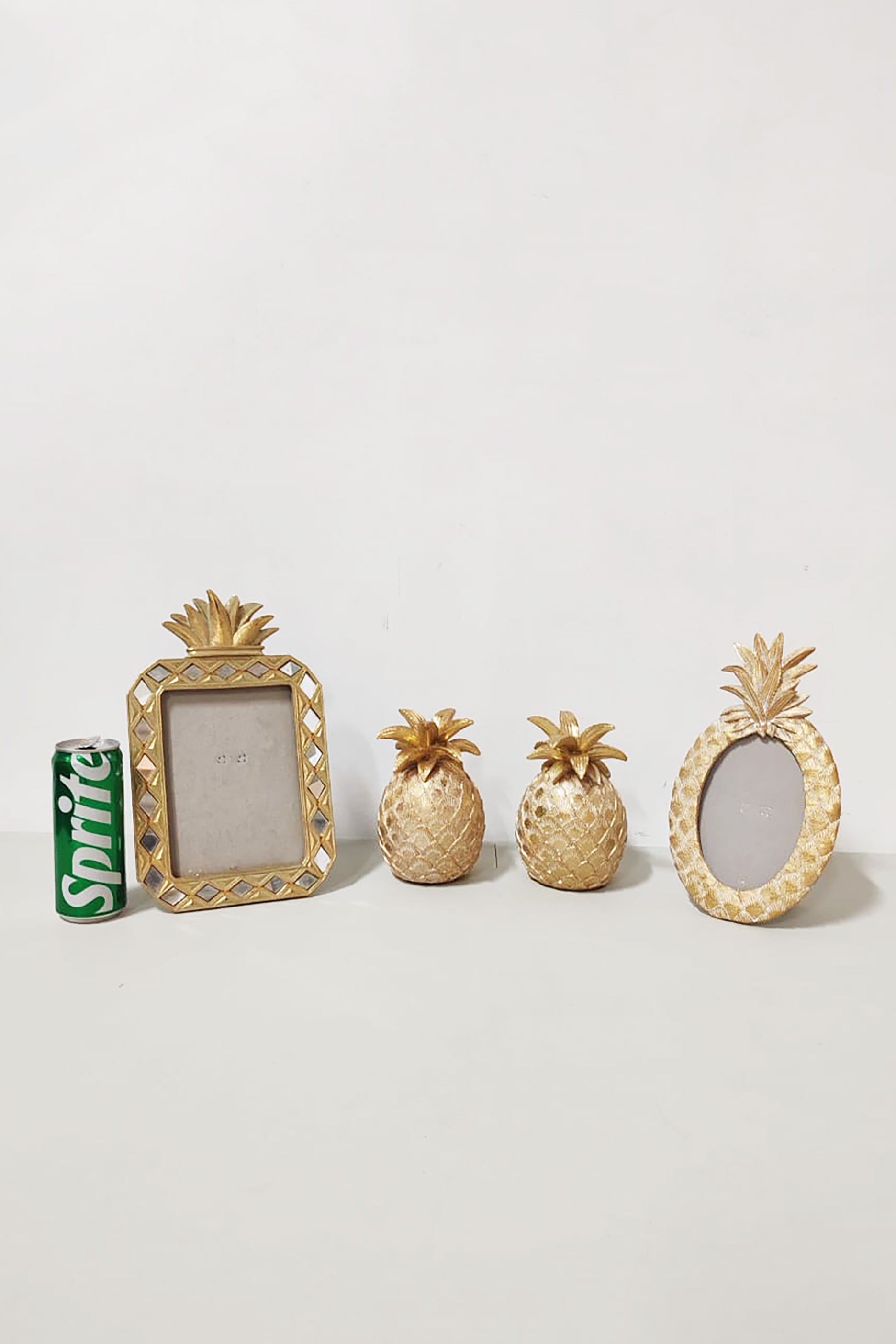 Pineapple Design Table Display Set