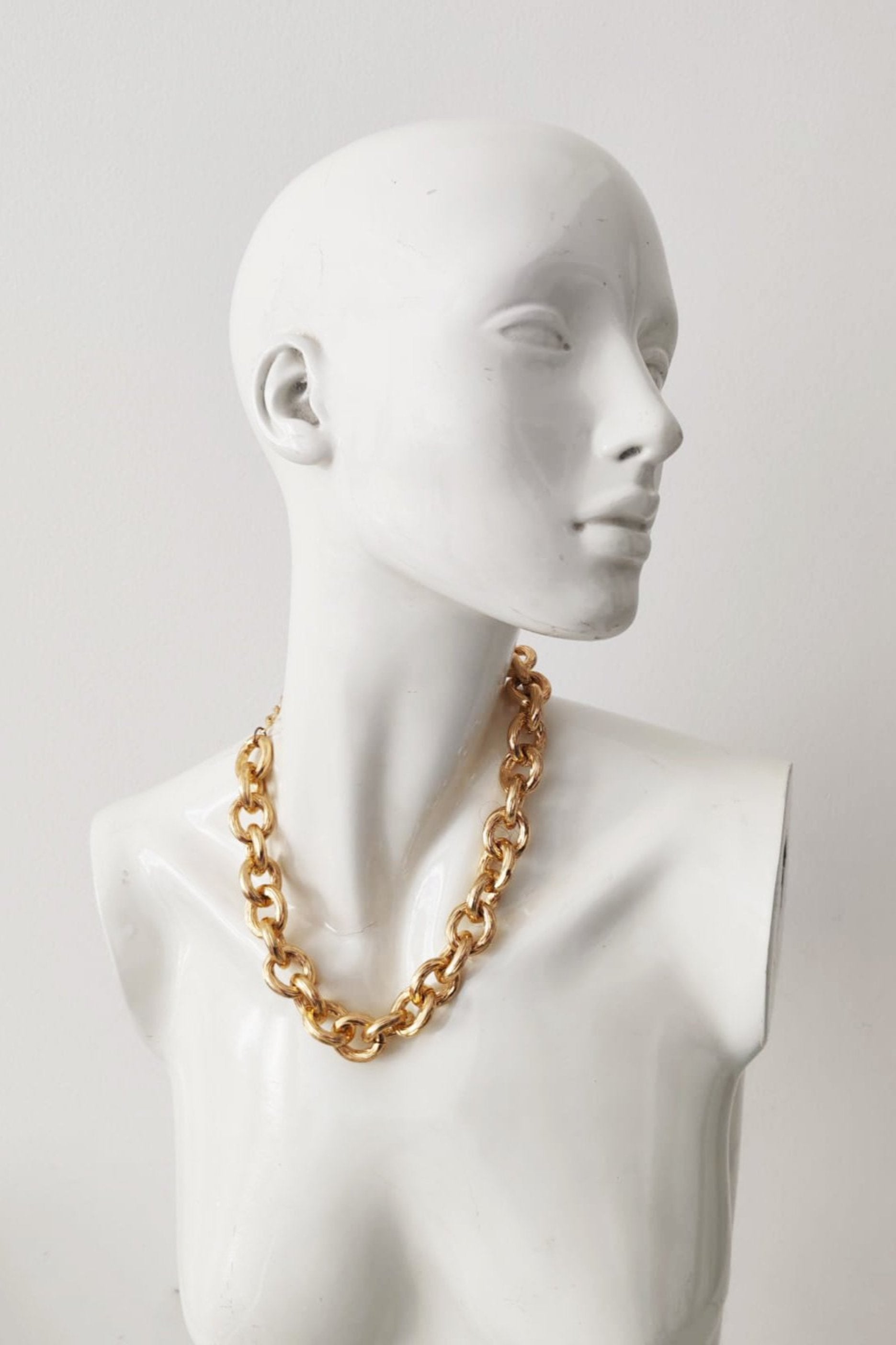 Gold Single Chunky Chain Necklace