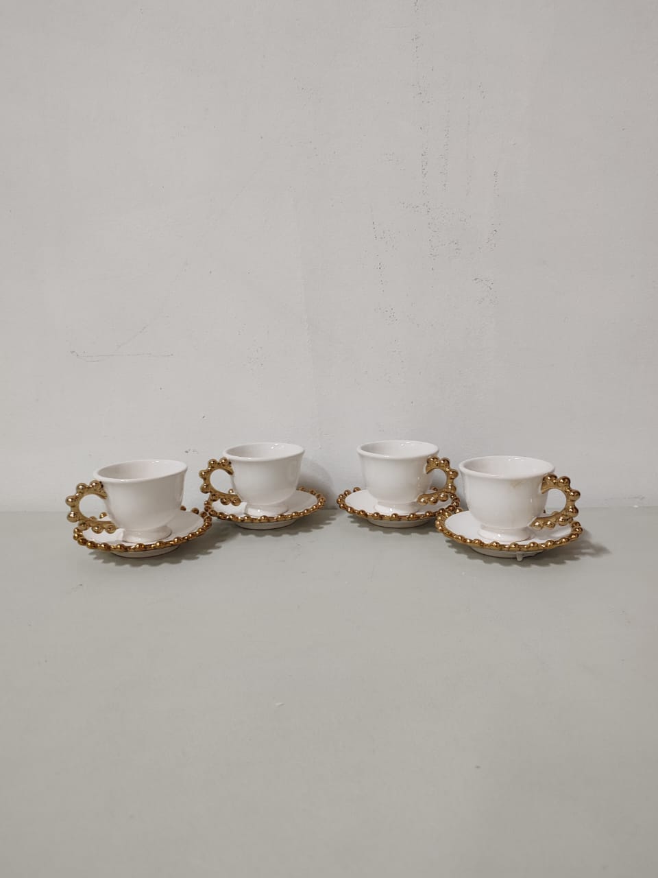 Ceramic Tea Cup Set A (4pcs with saucer)