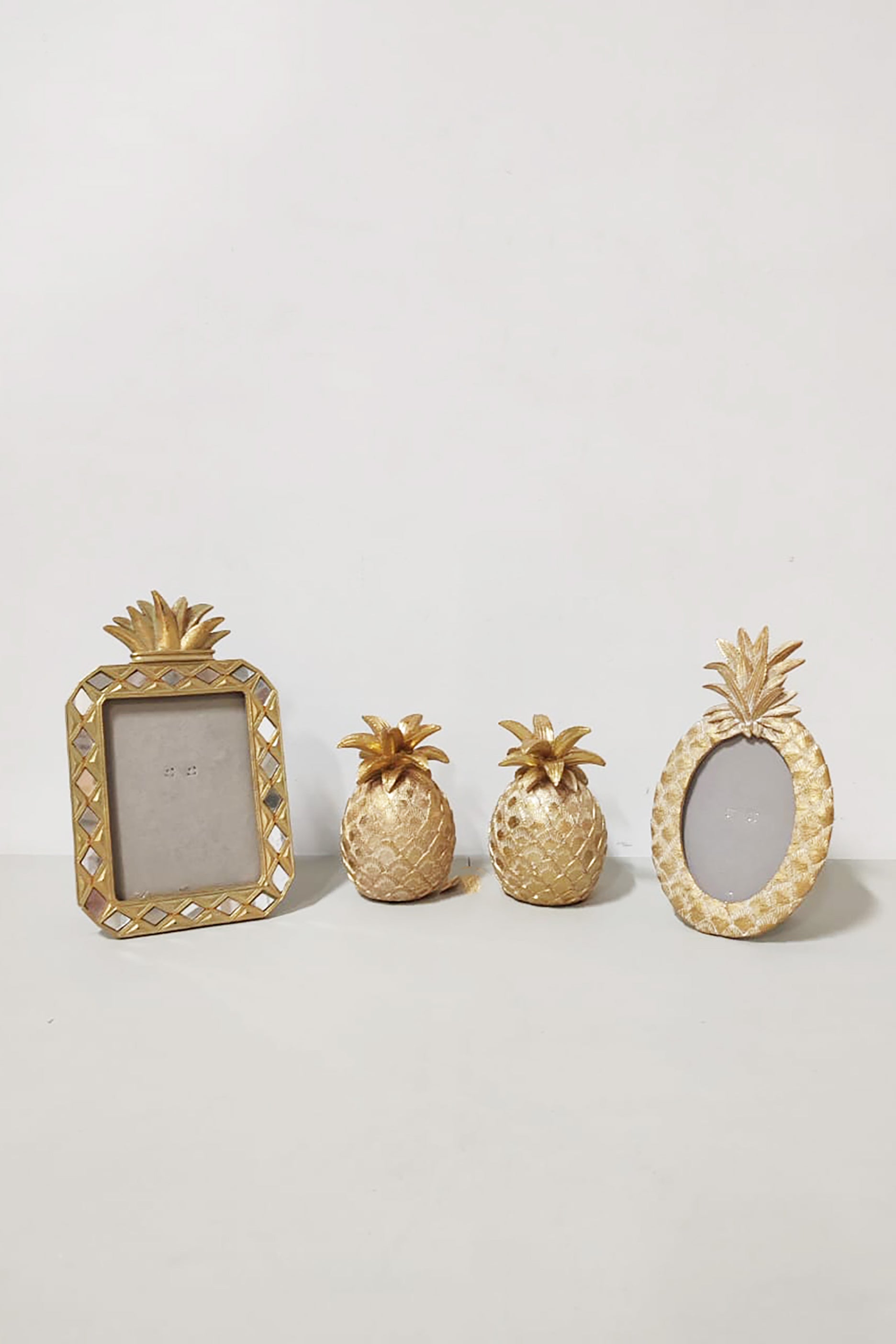 Pineapple Design Table Display Set