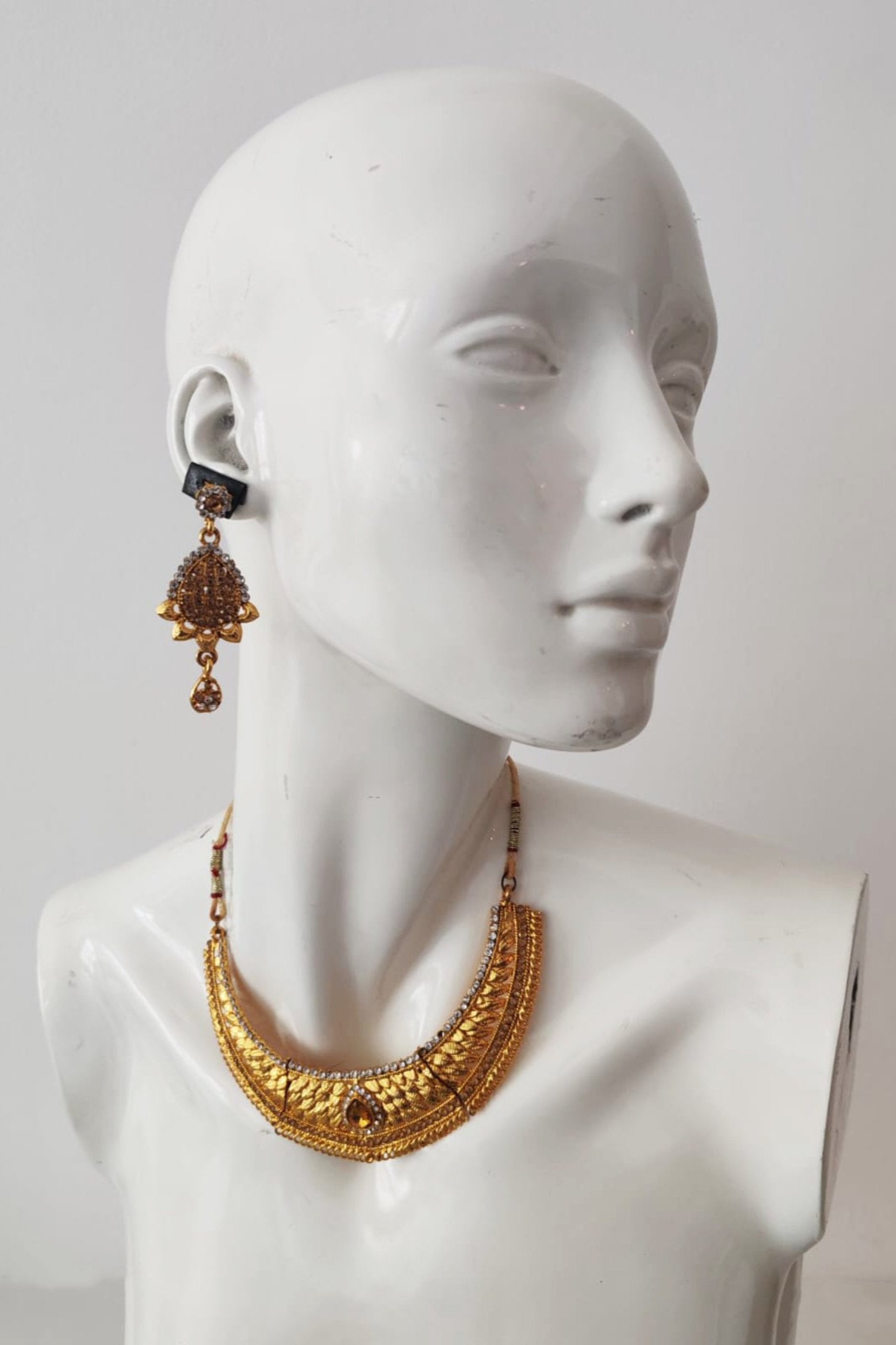 Matte Finished Gold-Plated Necklace Set