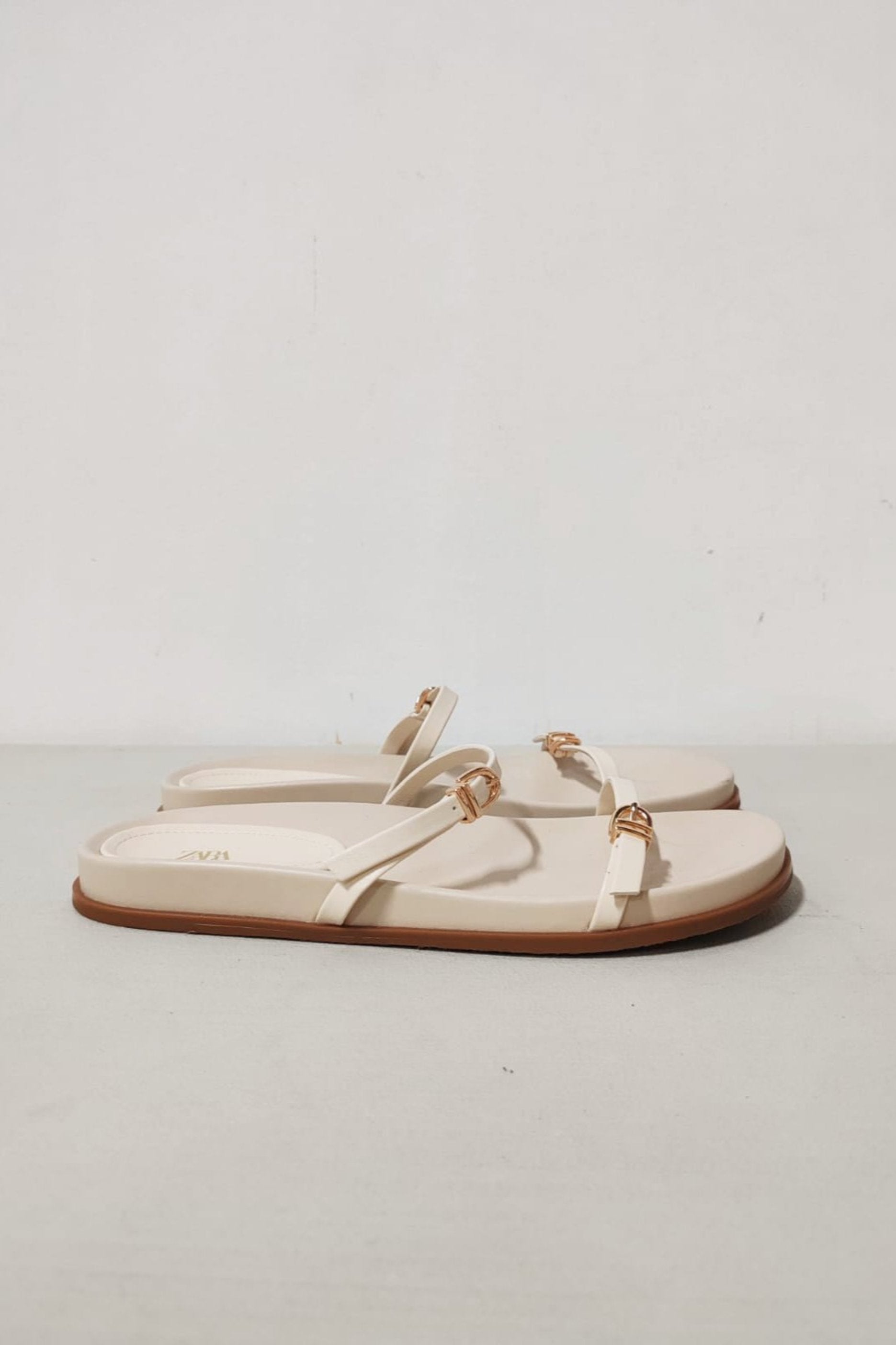 Vamp Strap White Sandals Eu41