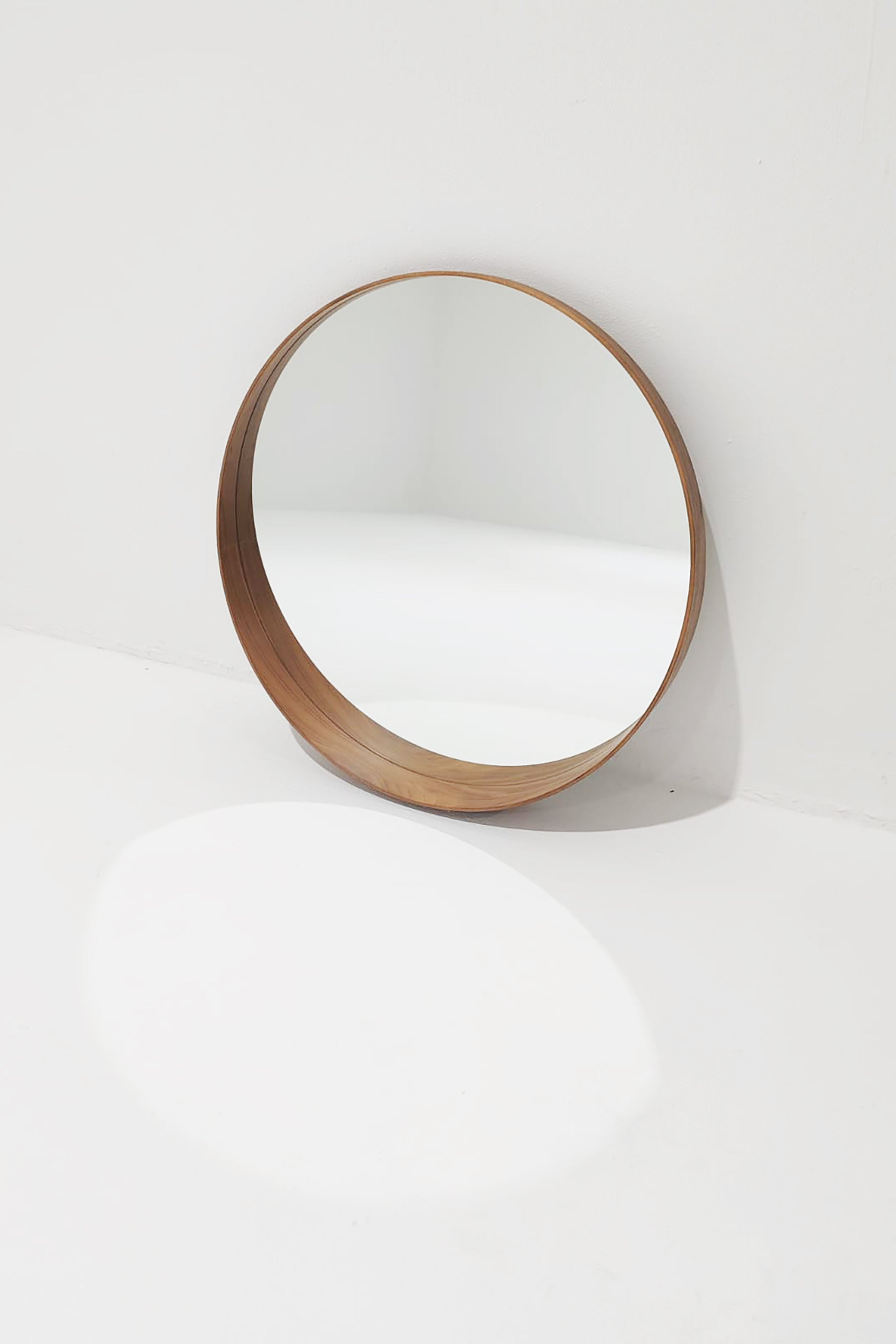 Wooden Round Bathroom Mirror