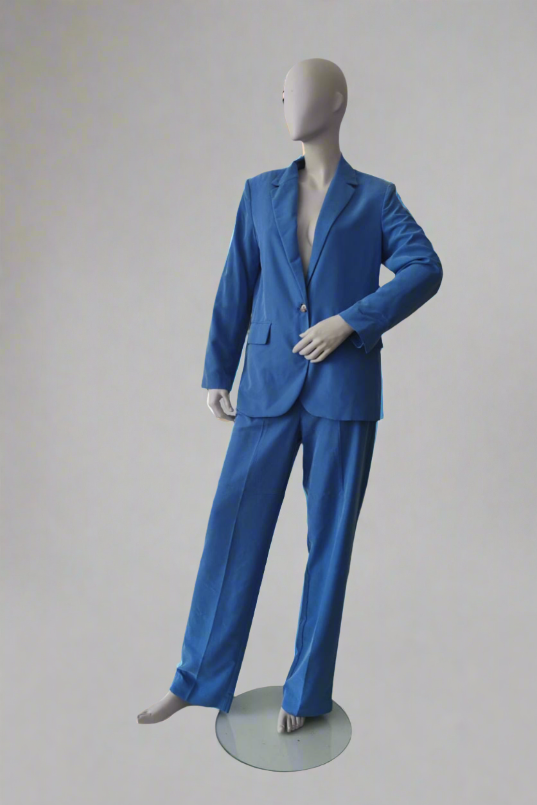 Cornflower Blue Women's Oversized Suit (Medium)