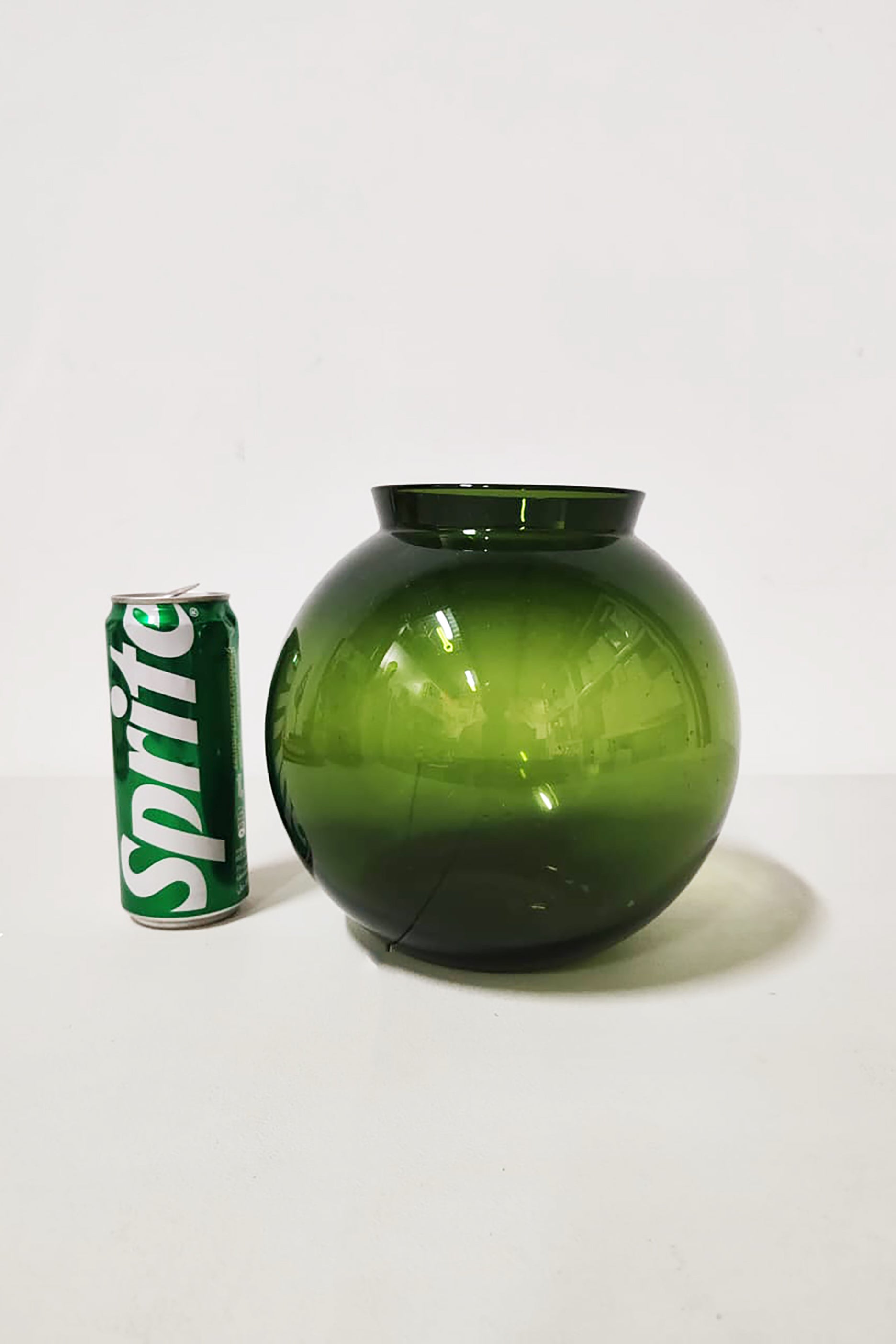 Green Round Glass Vase