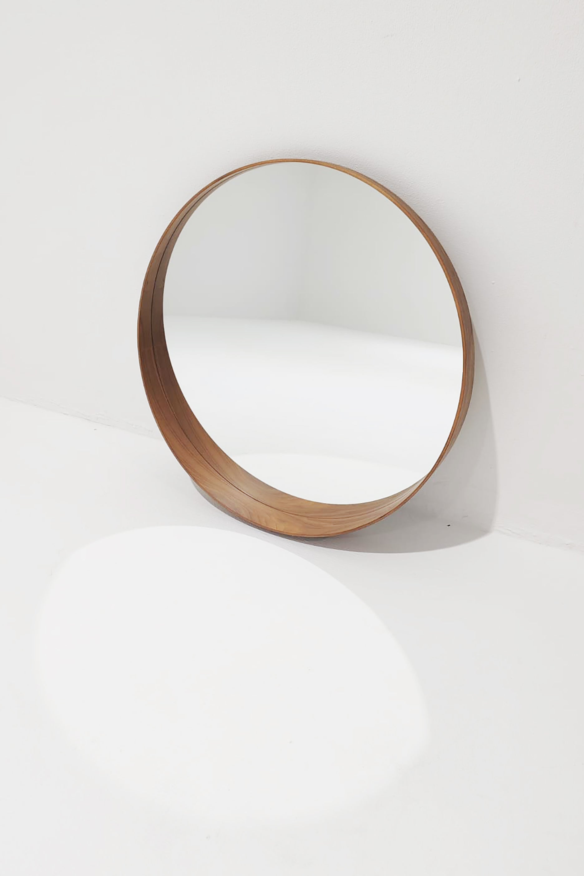 Wooden Round Bathroom Mirror