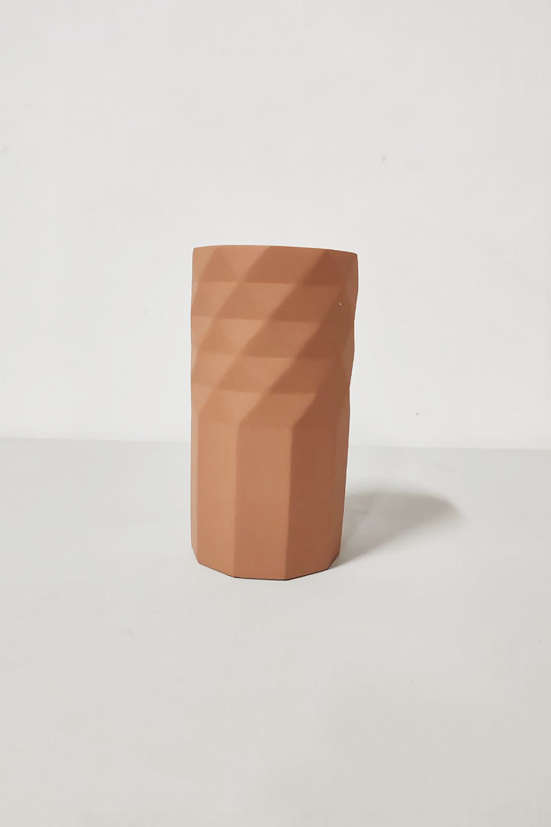 Terracotta Vase (H-20cm)