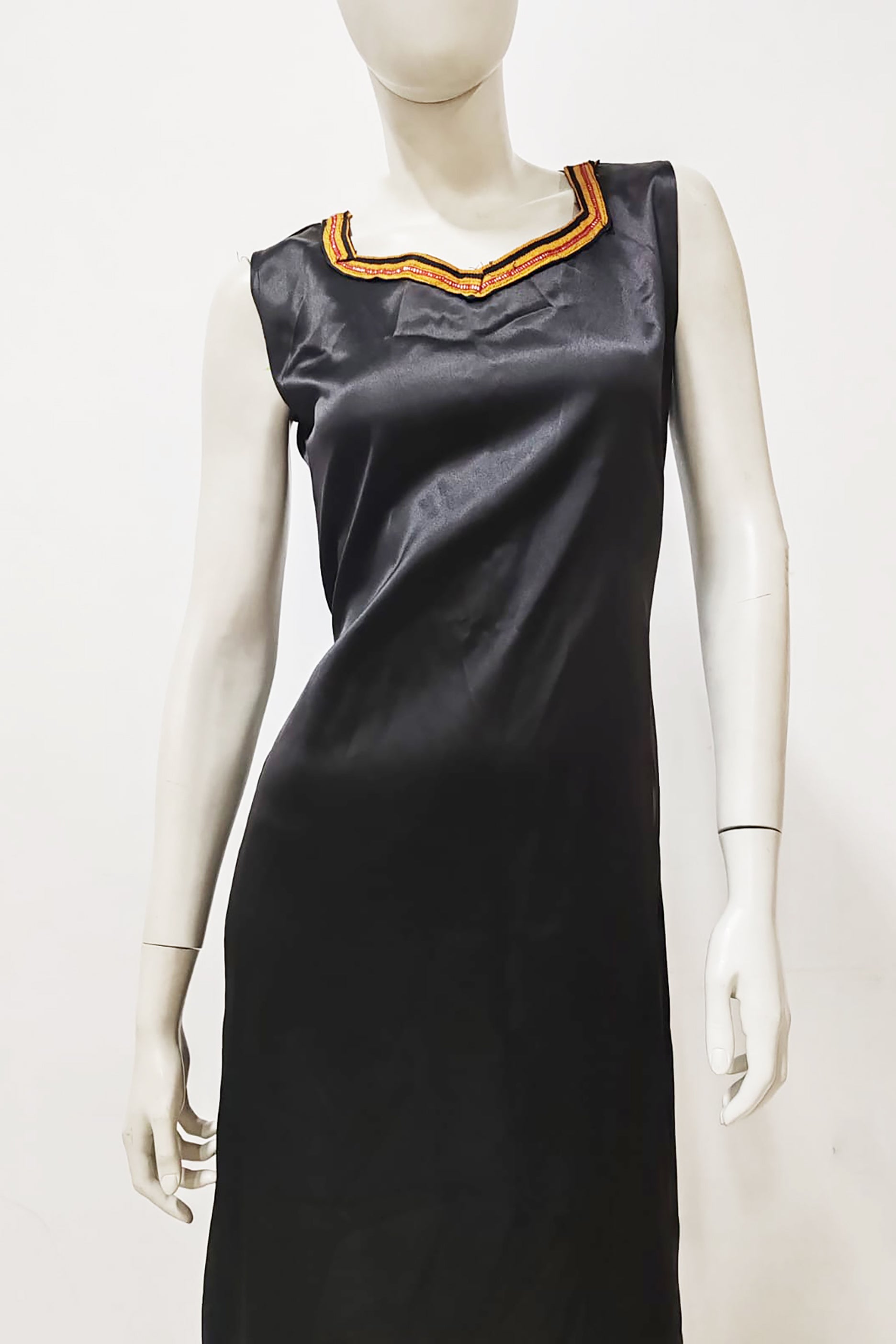 Black Silk Fitted Sleeveless Dress