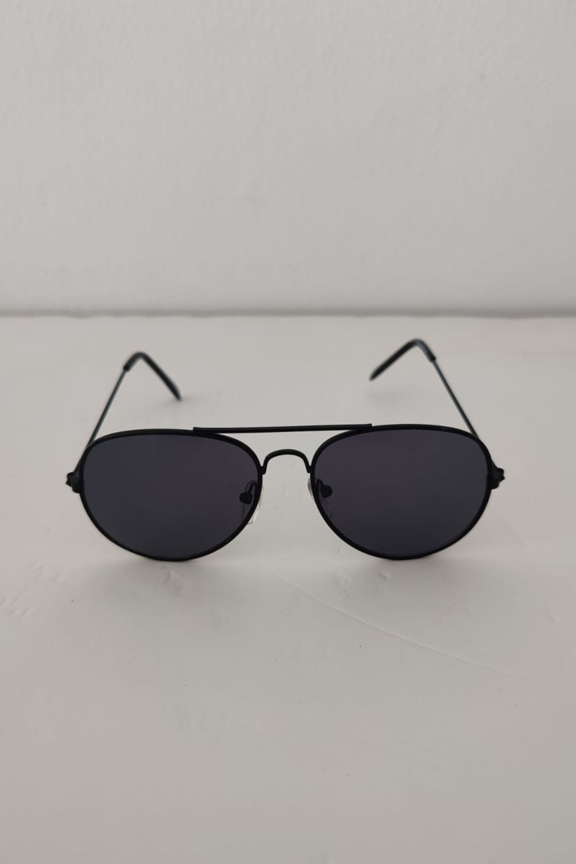 Black Aviator Style Sunglasses