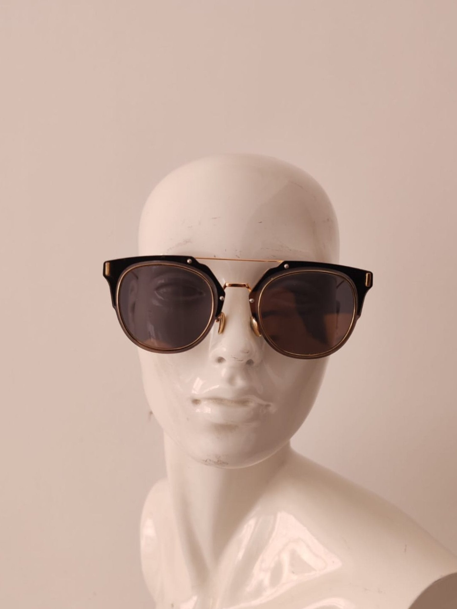 Gold Round Frame Tinted Sunglasses