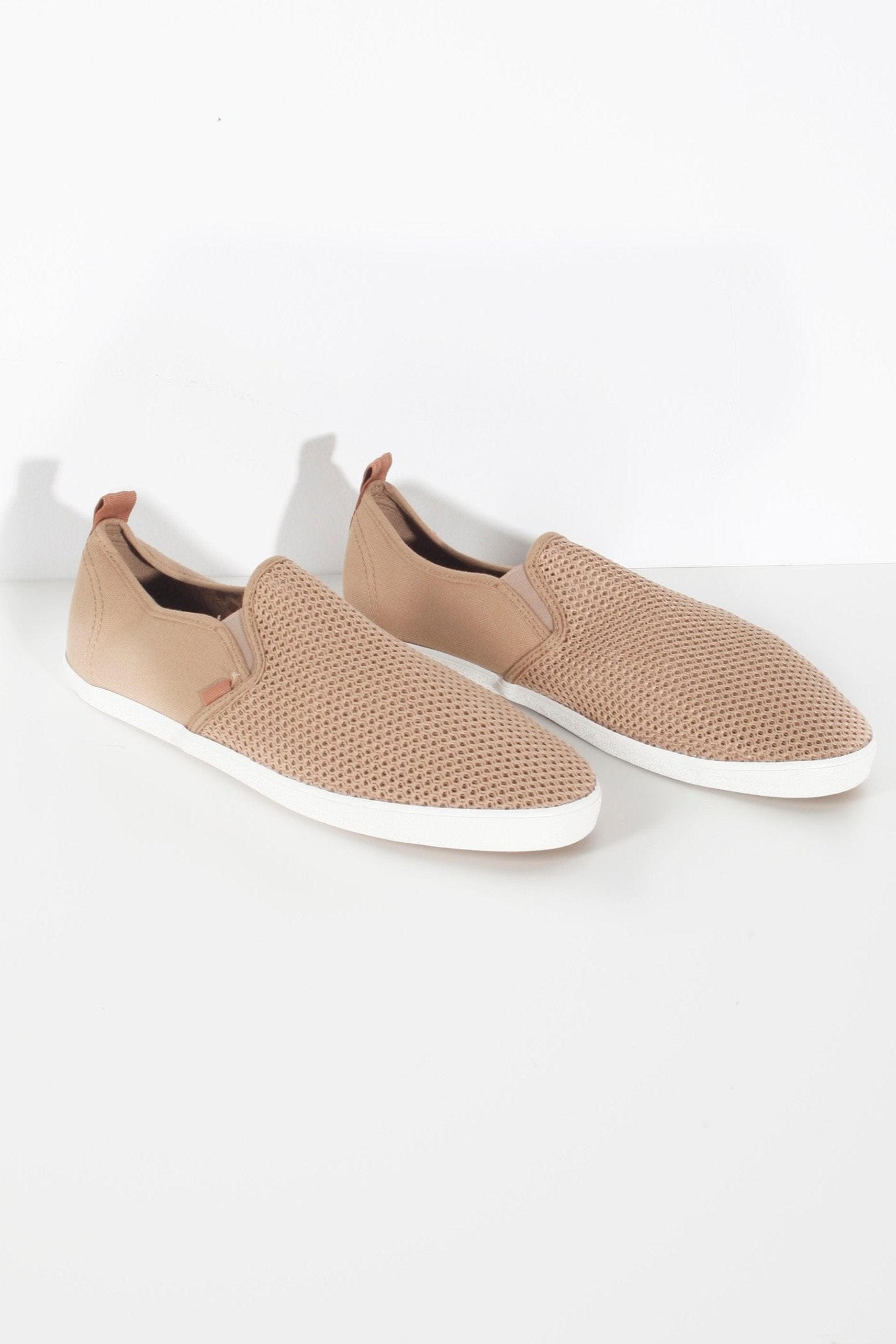 Mens Beige Slip-Ons (Eu44)