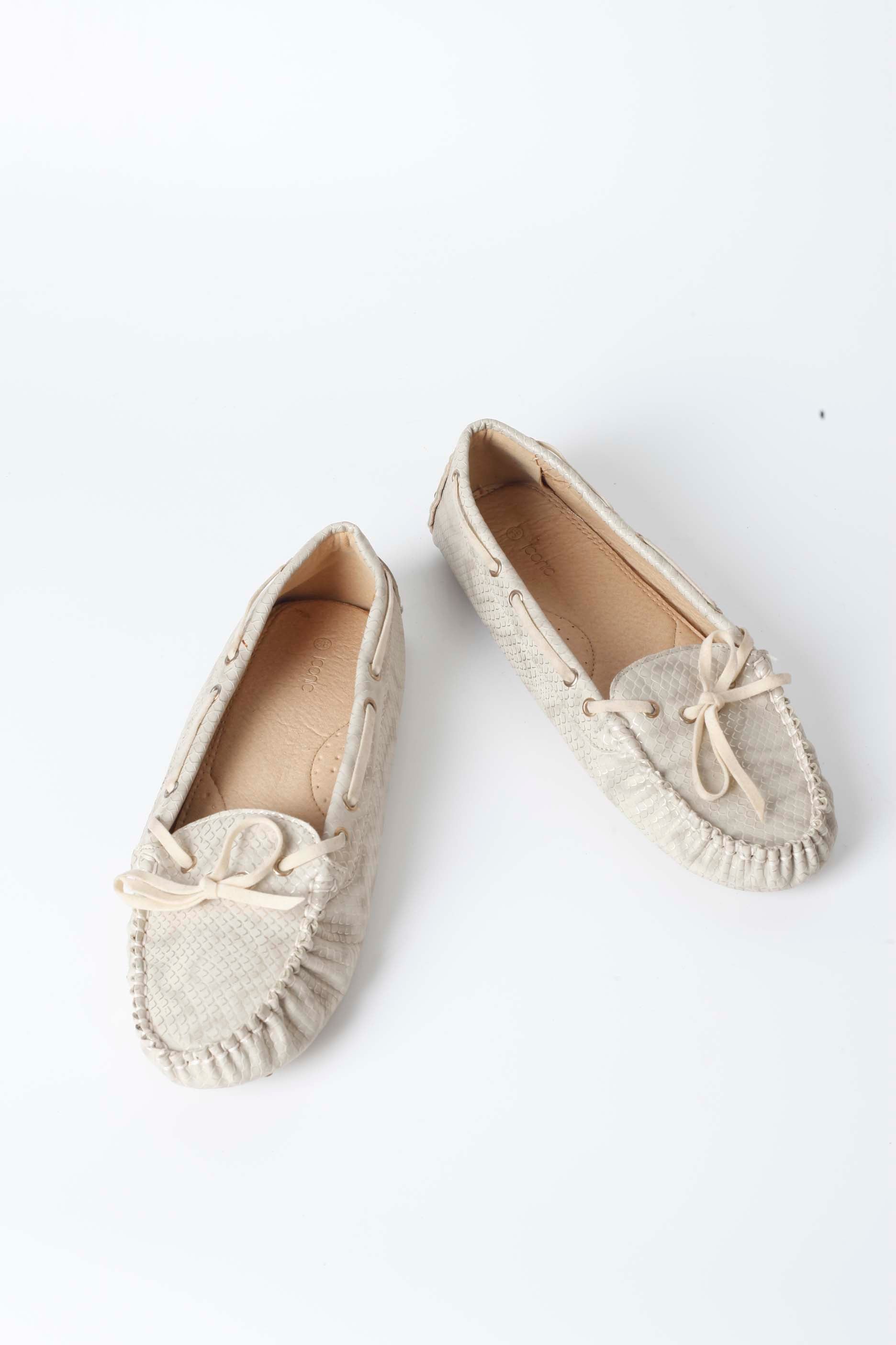 Beige snakeskin Flats